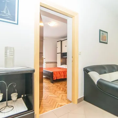 Valentic 1304 Guest house