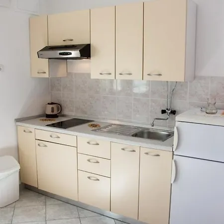 Valentic 1304 Guest house 3*