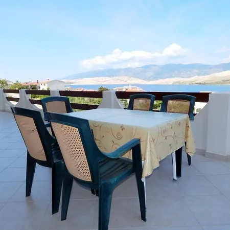 Valentic 1304 Guest house