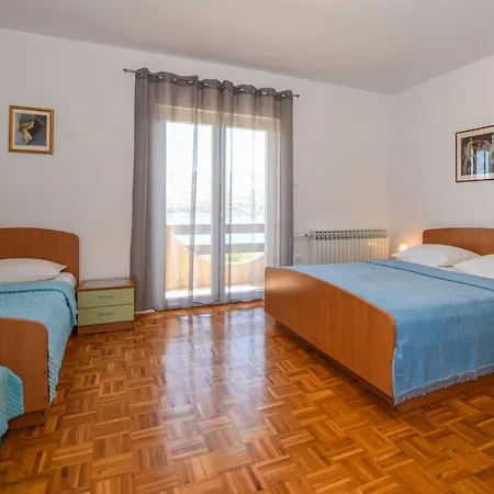Guest house Valentic 1304